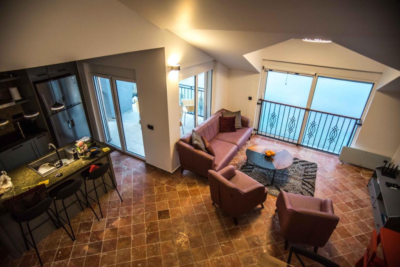 Modern Waterfront 3-Bed Apartment โดนาจ์ คอสแทนไนจ์กา ภายนอก รูปภาพ