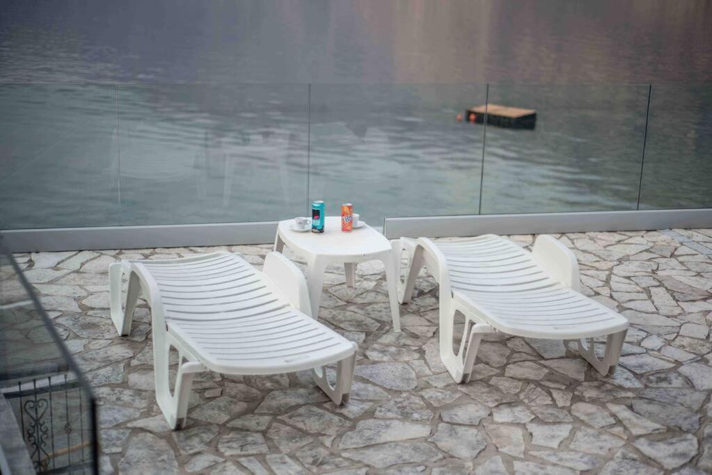 Modern Waterfront 3-Bed Apartment โดนาจ์ คอสแทนไนจ์กา ภายนอก รูปภาพ